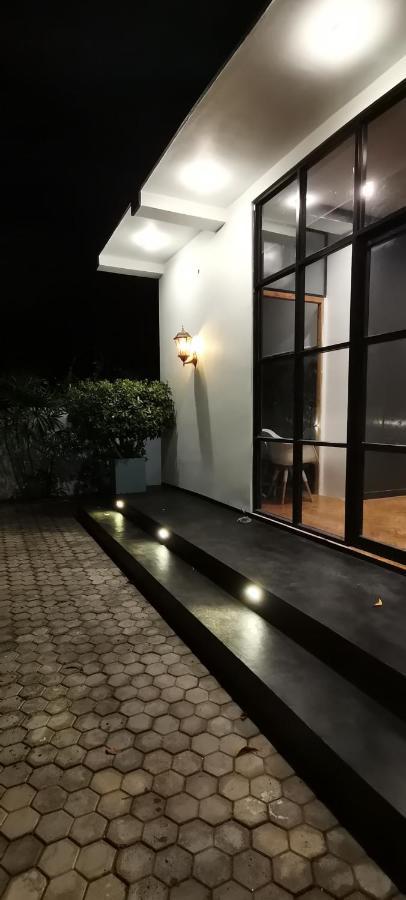 Endlessblue Resort Kalametiya エクステリア 写真