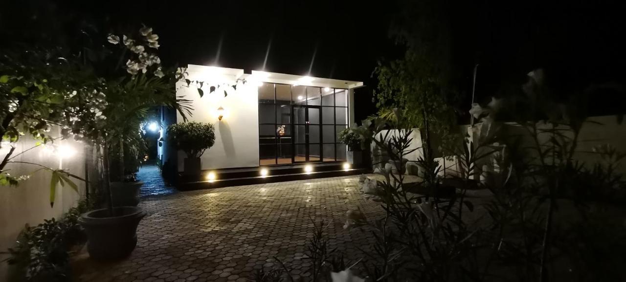 Endlessblue Resort Kalametiya エクステリア 写真